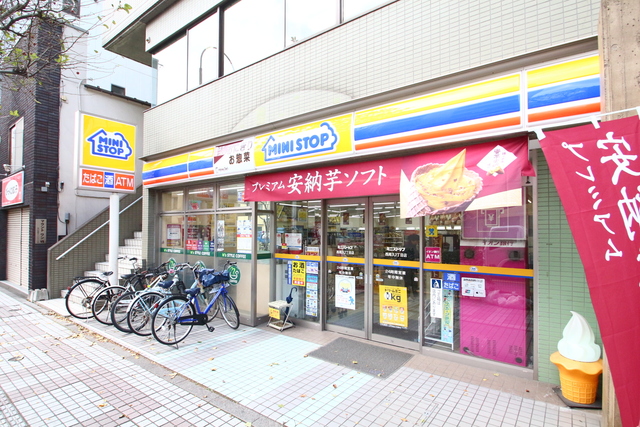 コンビニ　ミニストップ西尾久2丁目店（コンビニ）まで796m
