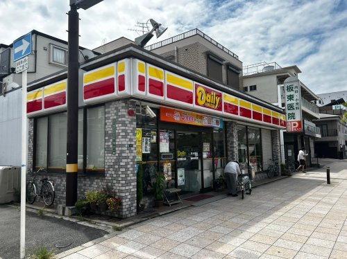 コンビニ　デイリーヤマザキ 此花春日出店（コンビニ）まで231m