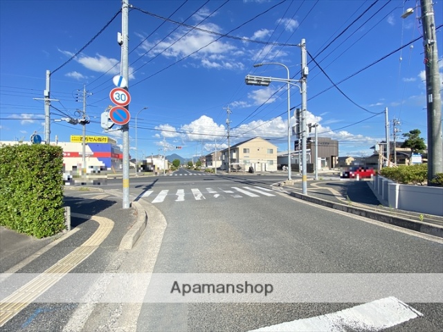 その他　前面道路（その他）まで0m