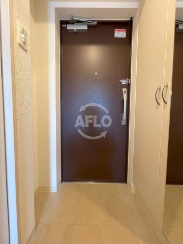 玄関　クローバー・グランデ昭和町　玄関