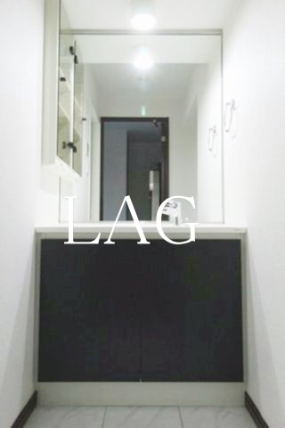 洗面設備　洗面台です。