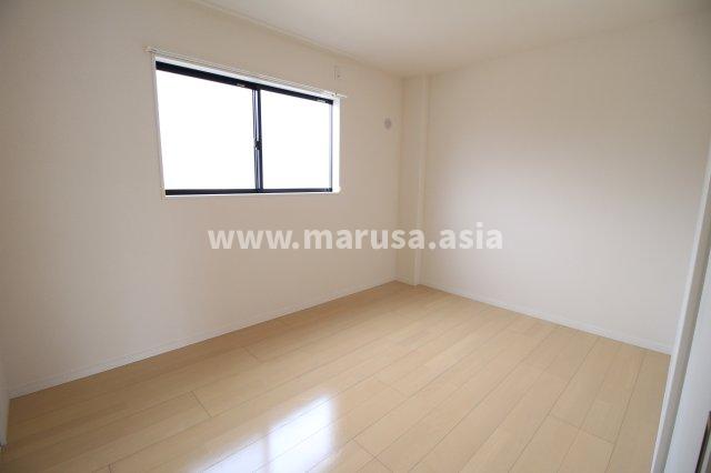 居室・リビング　別の部屋の写真です