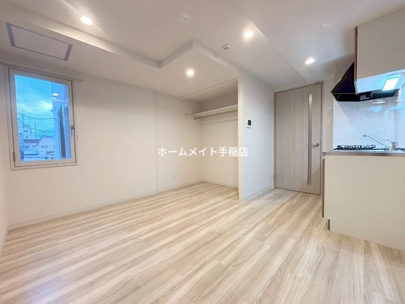 居室・リビング　広々リビングスペースございます！