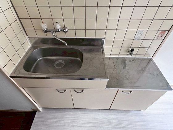 キッチン　※別部屋の写真です