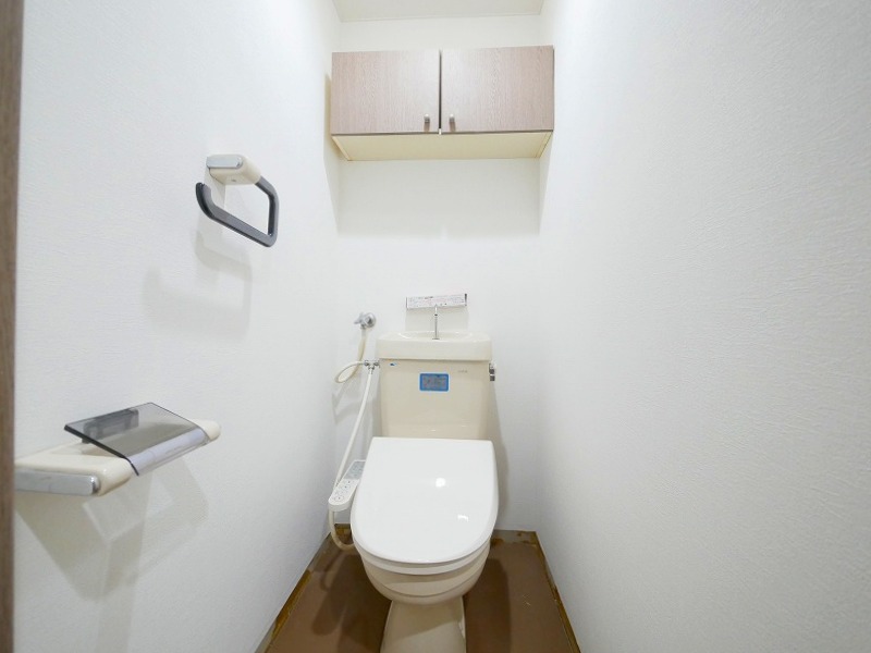 トイレ　※別号室参考写真