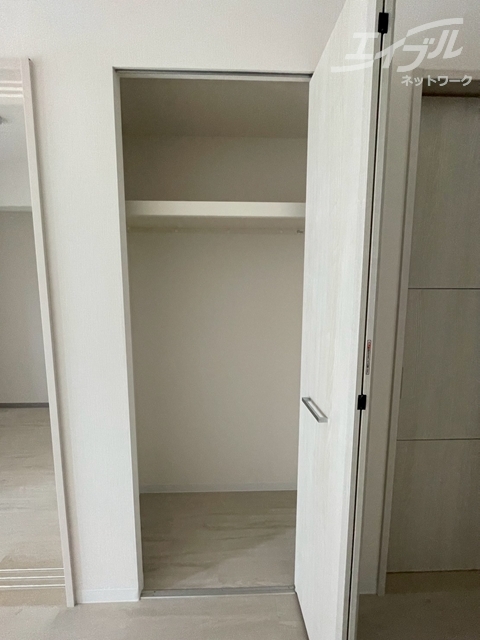 収納　洋室にある収納スペースです