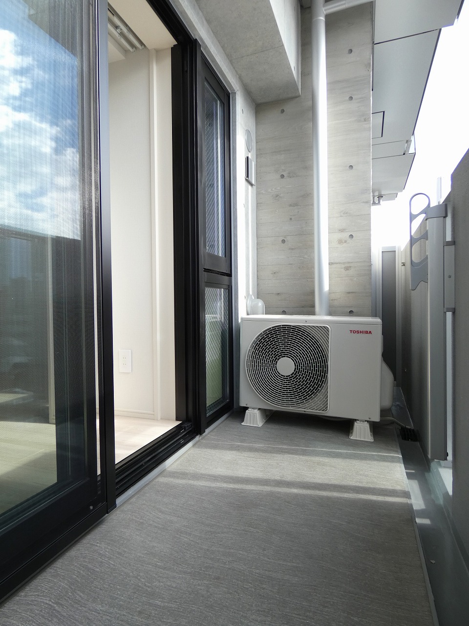 バルコニー　バルコニー