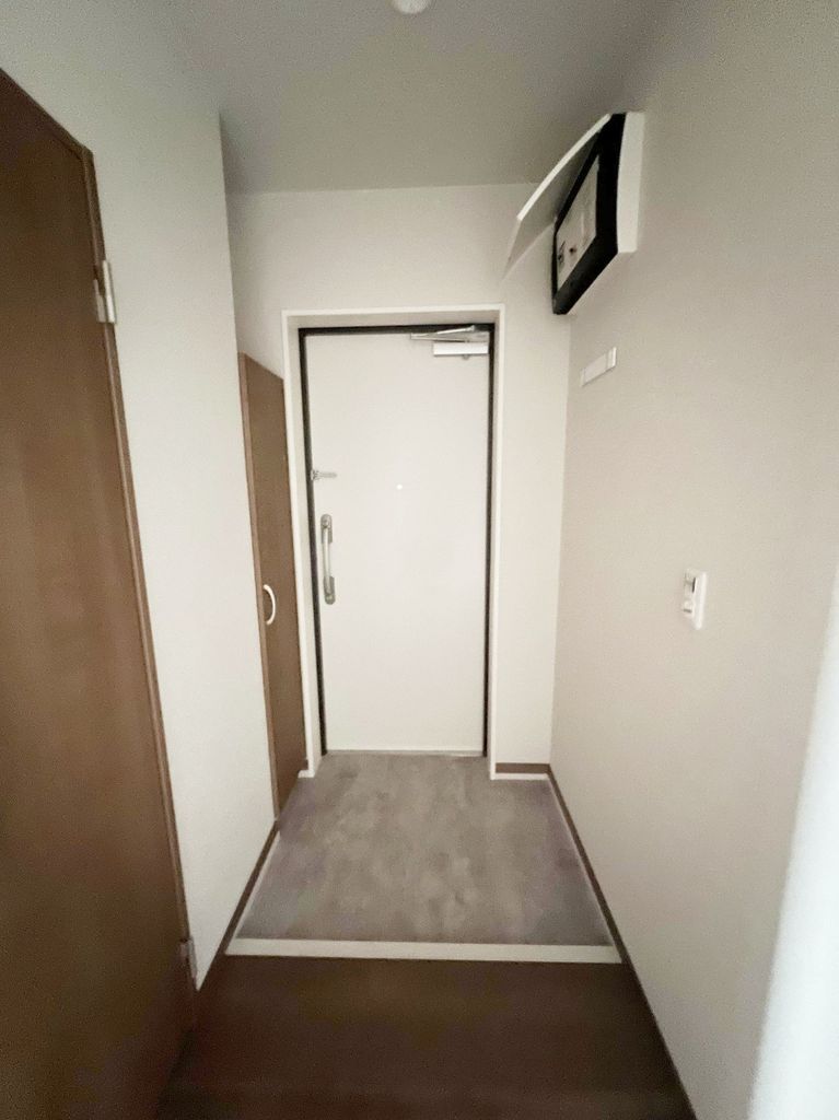 玄関　キッチン