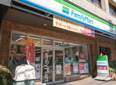 コンビニ　ファミリーマート 南大塚店（コンビニ）まで129m