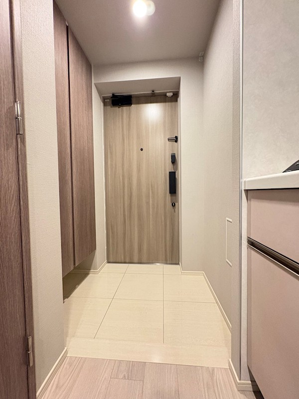 玄関　※参考写真