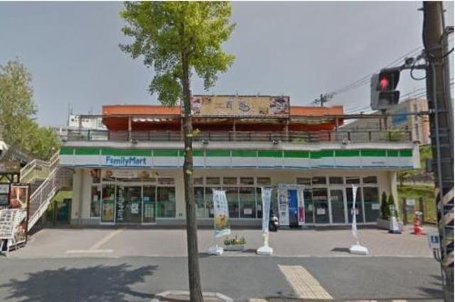 コンビニ　ファミリーマート藤が丘駅南口店（コンビニ）まで512m