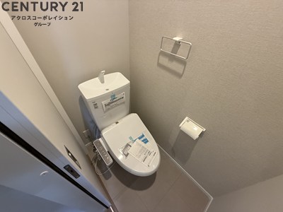 トイレ　温水洗浄便座完備。