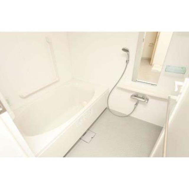 バス・シャワールーム　※写真は同タイプ住戸です。