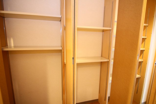 収納　※同仕様写真になります。