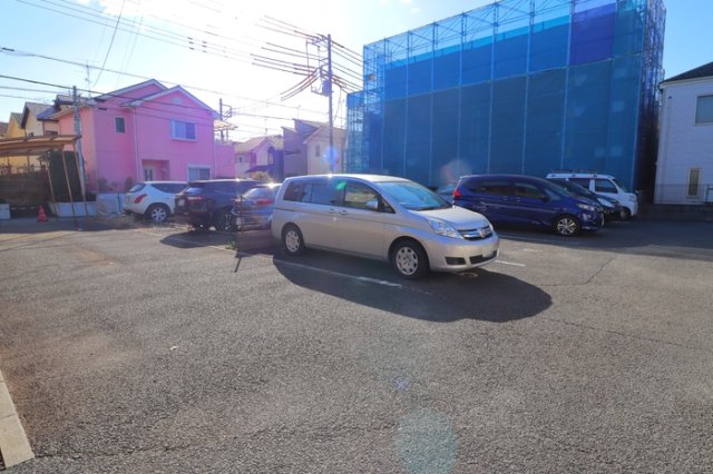 駐車場　ミニストップさいたま上小店