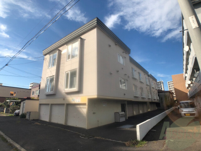 建物外観　札幌市北区北２０条西「プロムナードＮ２０」