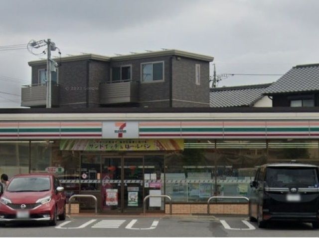 コンビニ　セブンイレブン一ツ木１丁目店（コンビニ）まで220m