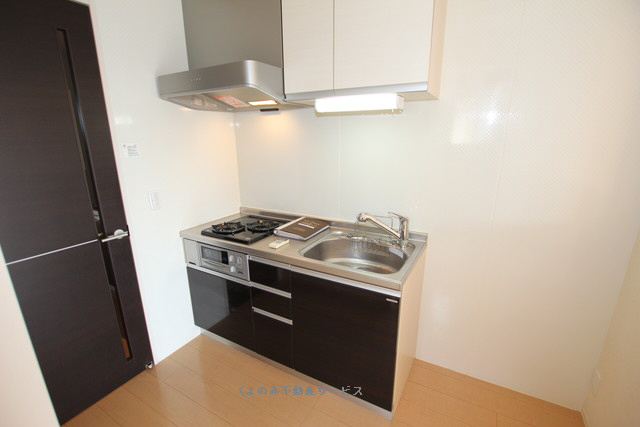 キッチン　使いやすいキッチンです サン=ミシェル205号室　2020/