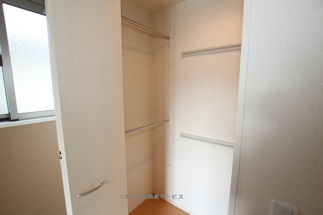 収納　こまごまとしたものを収納できそうですね サン=ミシェル205