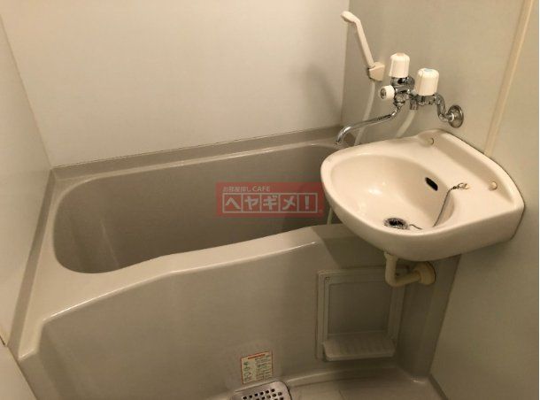 バス・シャワールーム　洗面