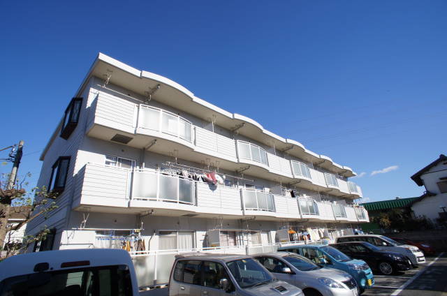 建物外観　現地待合せで内見できます！！