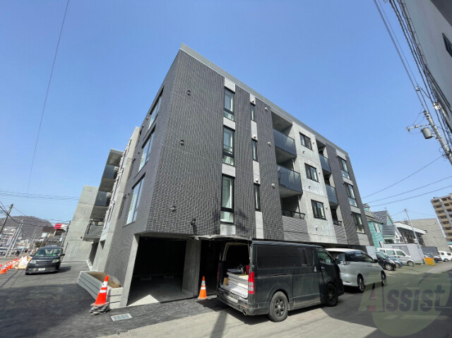 建物外観　札幌市中央区南１７条西「アルファスクエアＳ１７」