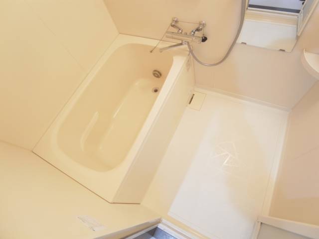 バス・シャワールーム　別室参考画像です。