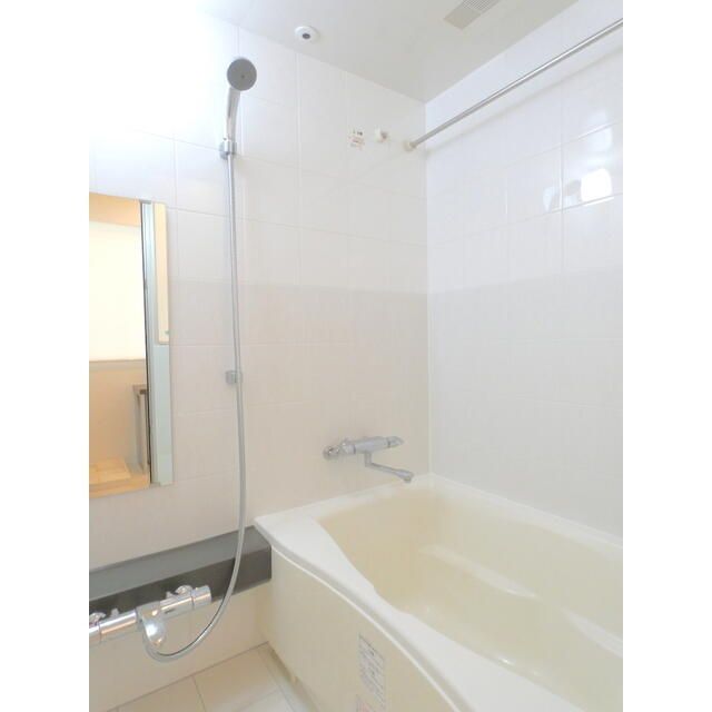 バス・シャワールーム　日々の暮らしに欠かせないお風呂です