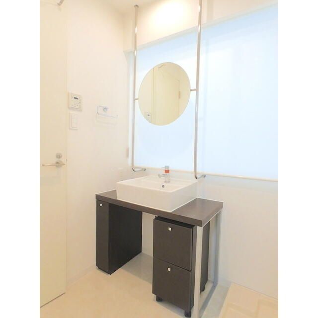 洗面設備　脱衣スペースもあります