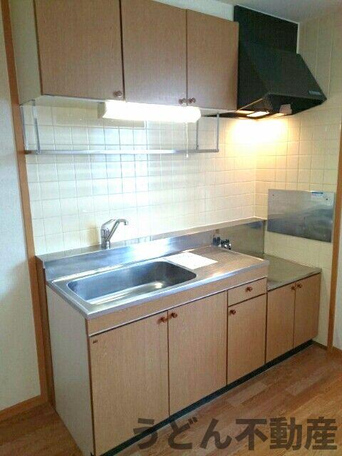 キッチン　うどん県のお部屋探しはうどん不動産へ うどんちゃんとLINE