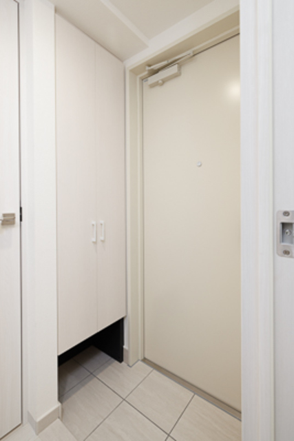 玄関　※写真は同タイプ住戸です。