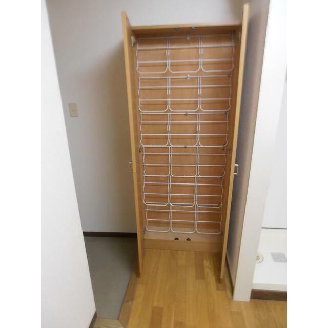 収納　シューズボックス