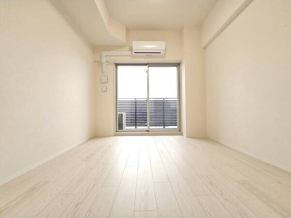 居室・リビング　初期費用分割可★ご希望の場所まで無料送迎サービス付♪