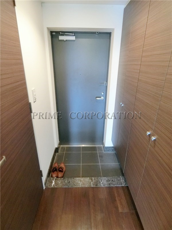 玄関　※参考写真※