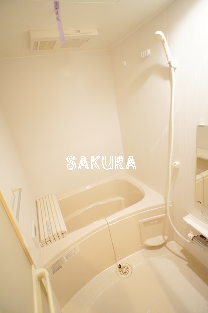 バス・シャワールーム　日々の疲れを癒すお風呂です♪