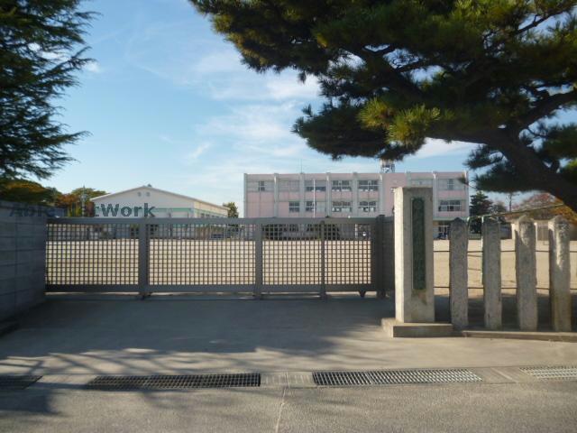 小学校　鈴鹿市立若松小学校（小学校）まで1278m