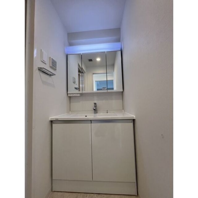 洗面設備　同仕様