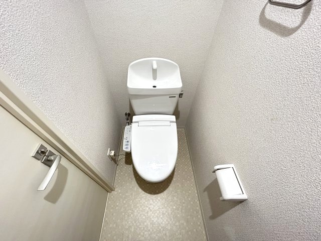 トイレ　温水洗浄便座付きトイレ★