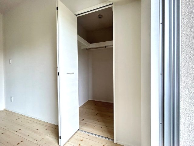 収納　ウォークインクローゼット★