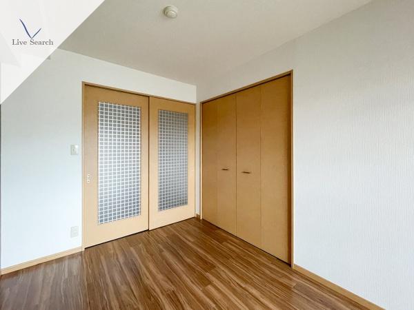 居室・リビング　洋室　6帖（別角度写真）