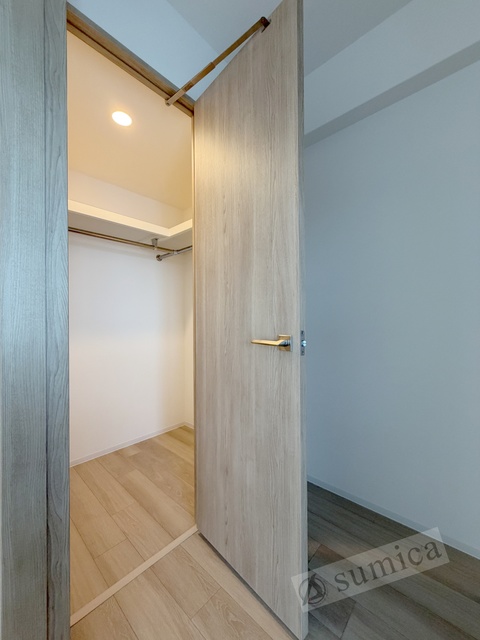 収納　たっぷりと収納できるウォークインクローゼット♪♪