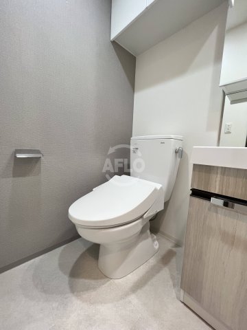 トイレ　アーバネックス難波WEST　温水洗浄便座