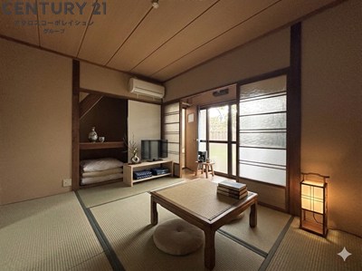 居室・リビング　画像中の家具はAIにより配置加工しているため、付属しません