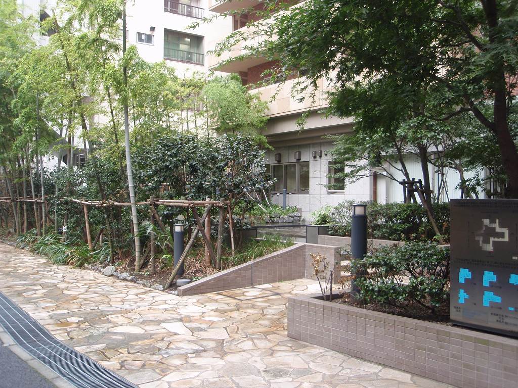 公園　はつね広場（公園）まで140m