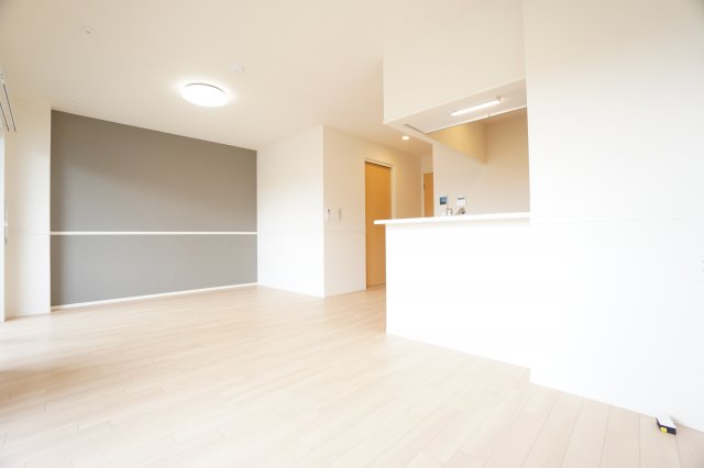 居室・リビング　※反転タイプの写真です。