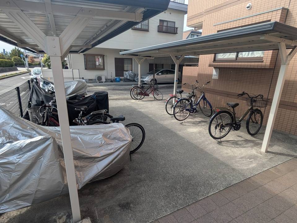 駐車場　駐輪場