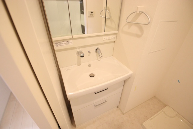 洗面設備　※別室の参考写真の為、現況優先です。