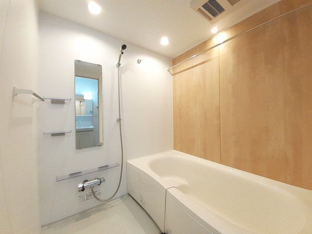 バス・シャワールーム　日々の疲れを癒すお風呂付です