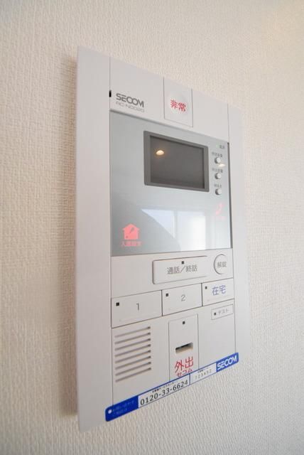 セキュリティ　各室にセコムセキュリティ完備
