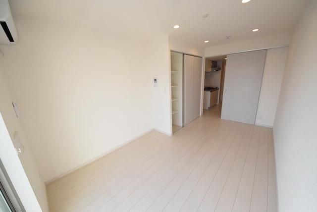 居室・リビング　壁紙を選べるお部屋です